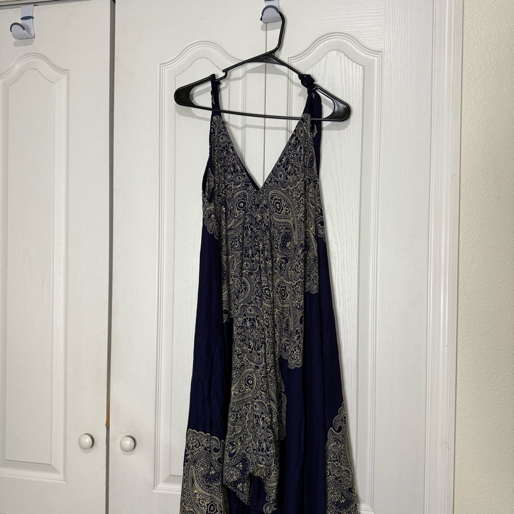 Elegant Navy and Cream Paisley Boho Jumpsuit - Picture 10 of 10